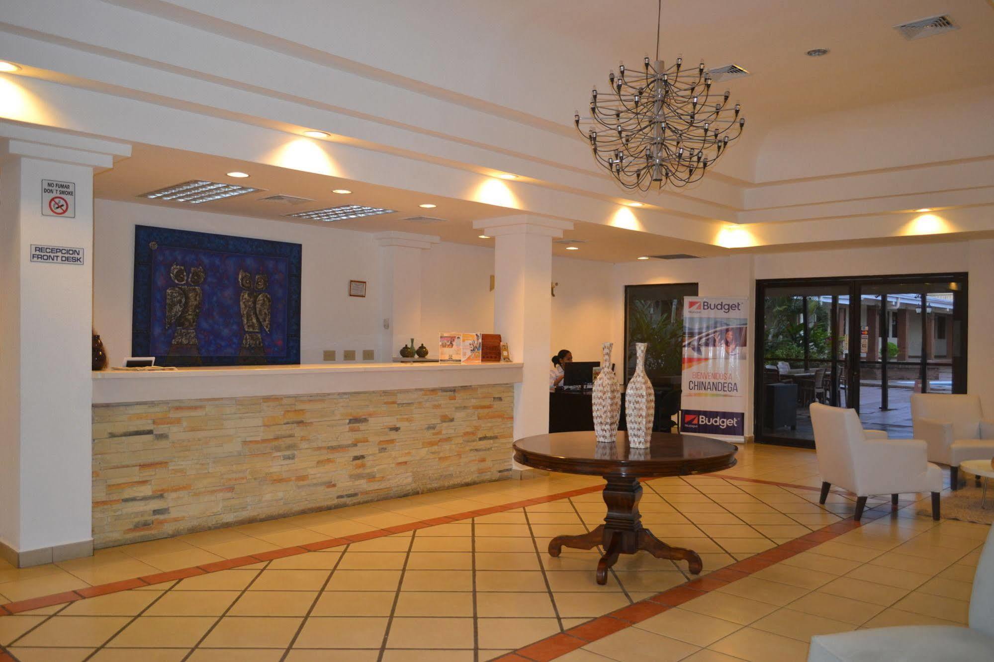 Farallones Hotel Чинандега Екстер'єр фото